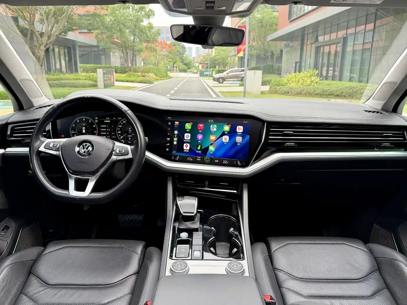 Volkswagen Touareg 2019 2.0TSI Sharp Wing Edition China VI фото 20