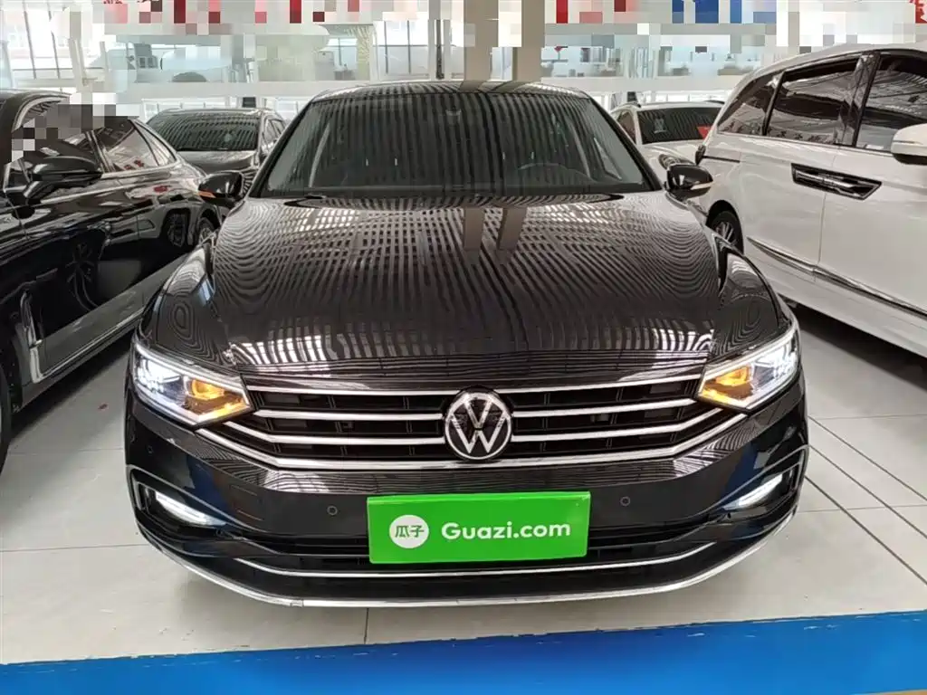 Volkswagen Magotan 2020 330TSI DSG Luxury фото 3