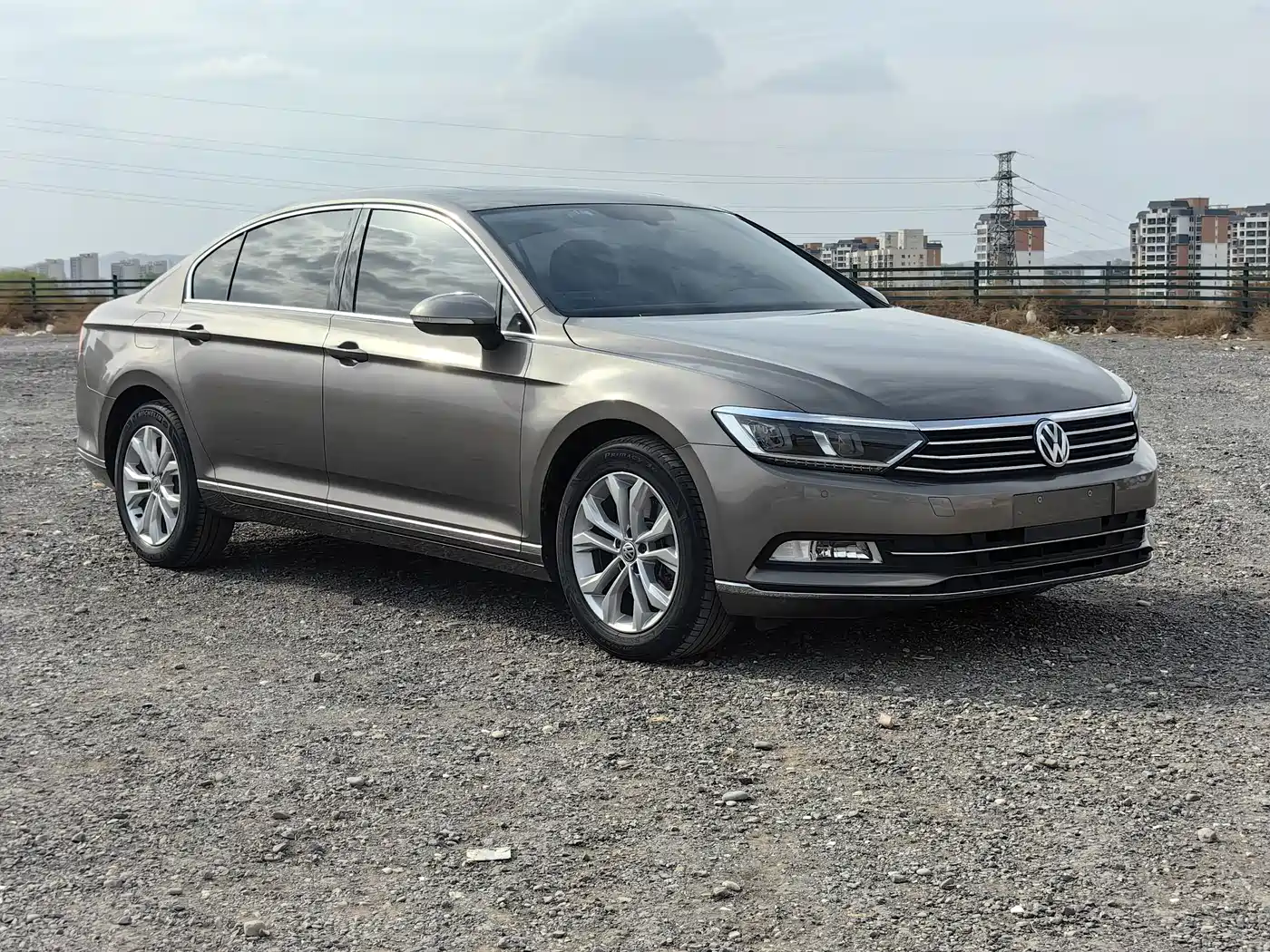 Volkswagen Magotan 2017 330TSI DSG Luxury фото 3