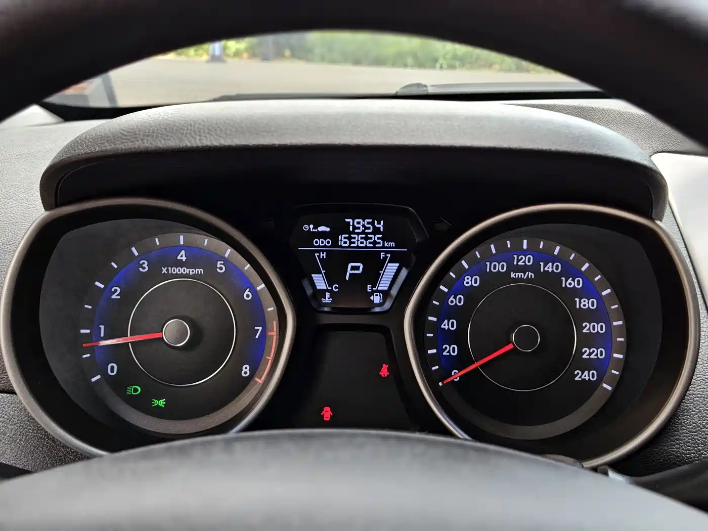 Hyundai Langdong 2012 1.6L Automatic Fashion фото 14