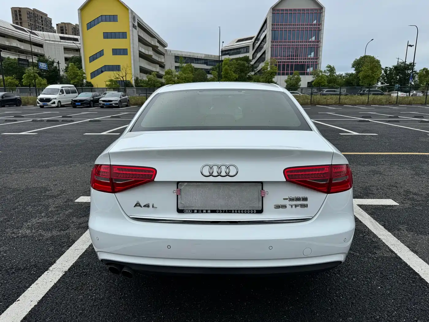 Audi A4L 2016 35 TFSI Automatic Standard фото 5