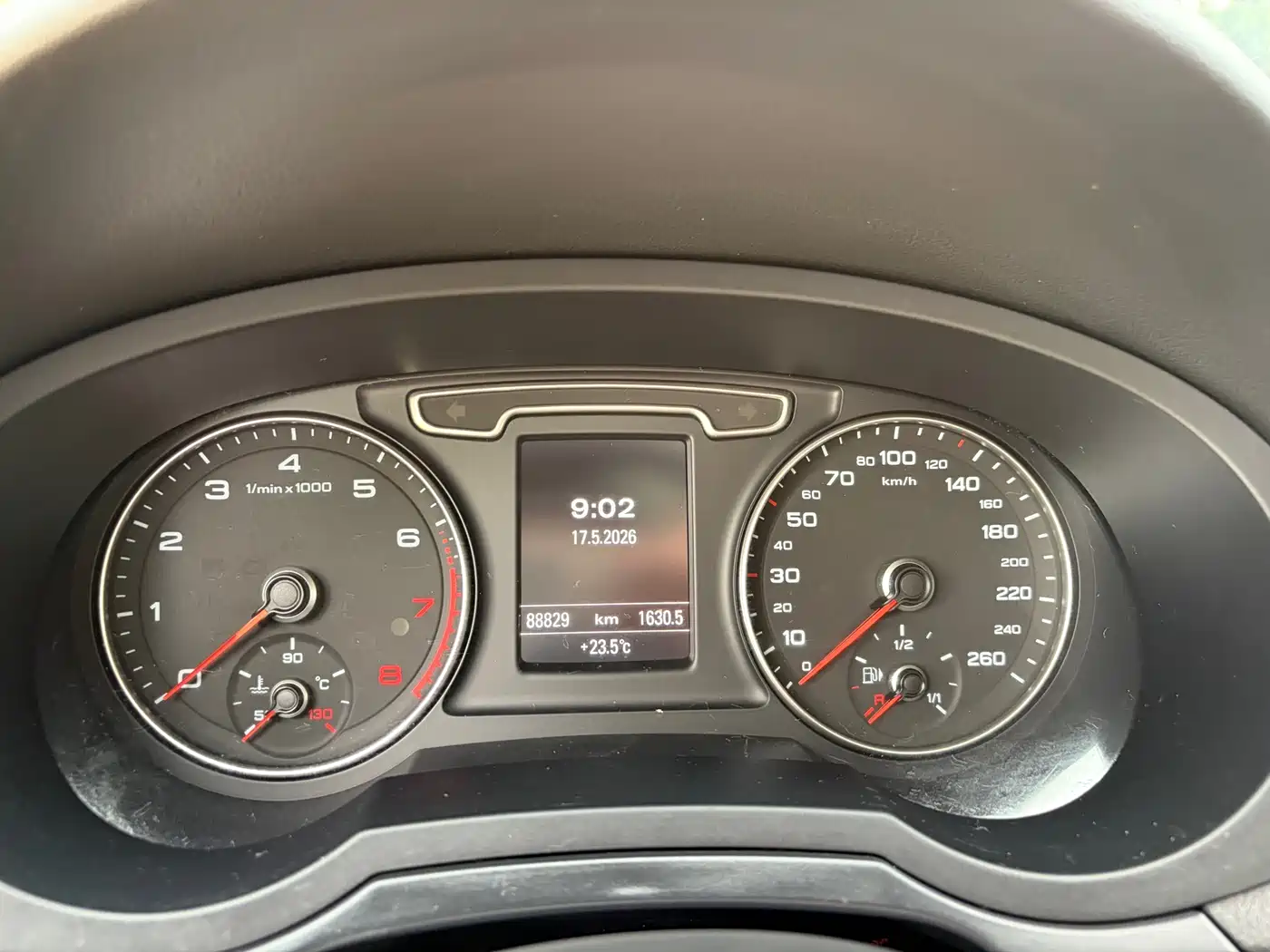 Audi Q3 2015 35 TFSI quattro Technology фото 9