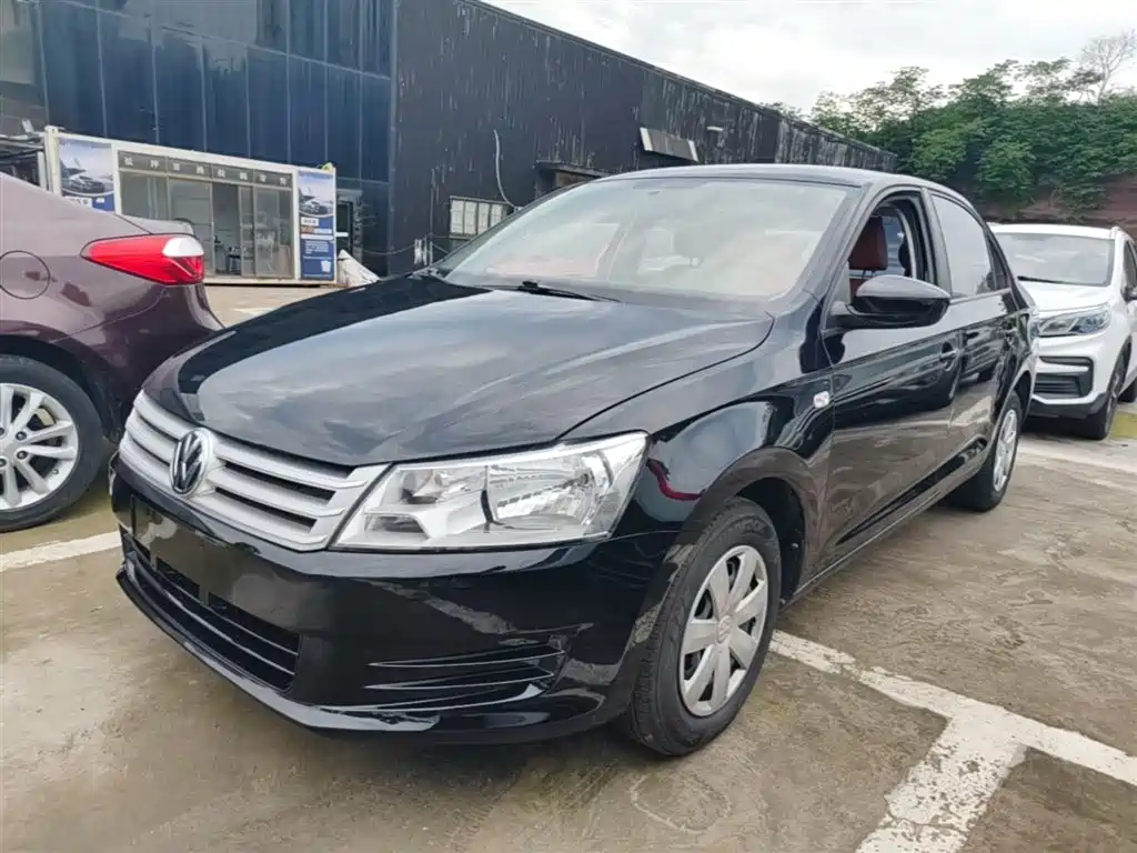 Volkswagen Santana 2015 1.4L Manual Trend Edition фото 2
