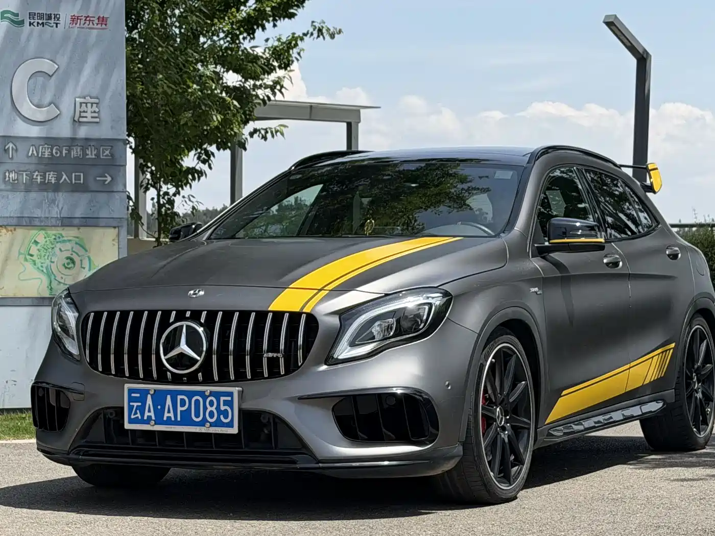 Mercedes-Benz GLA AMG 2017 AMG GLA 45 4MATIC