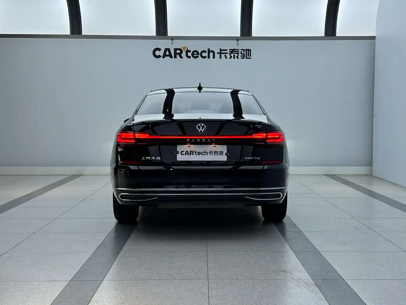 Volkswagen Passat 2022 280TSI Business Edition фото 9