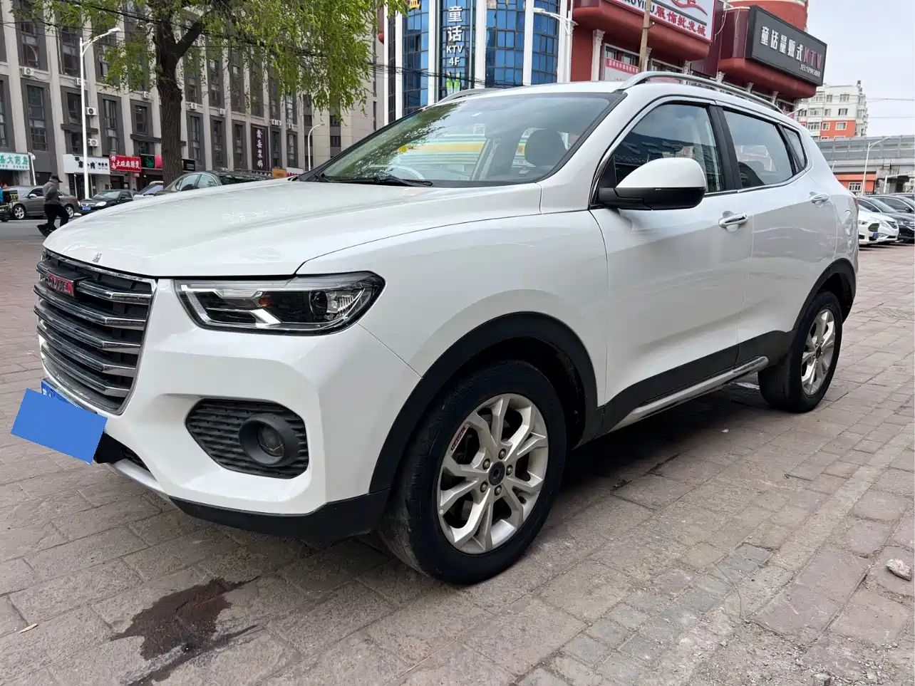 Photo 1 - Haval H2s
