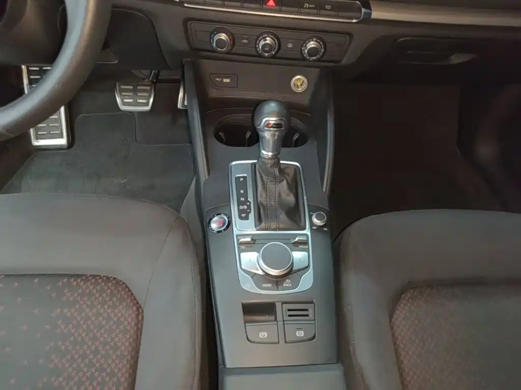Фото 14 - Audi A3