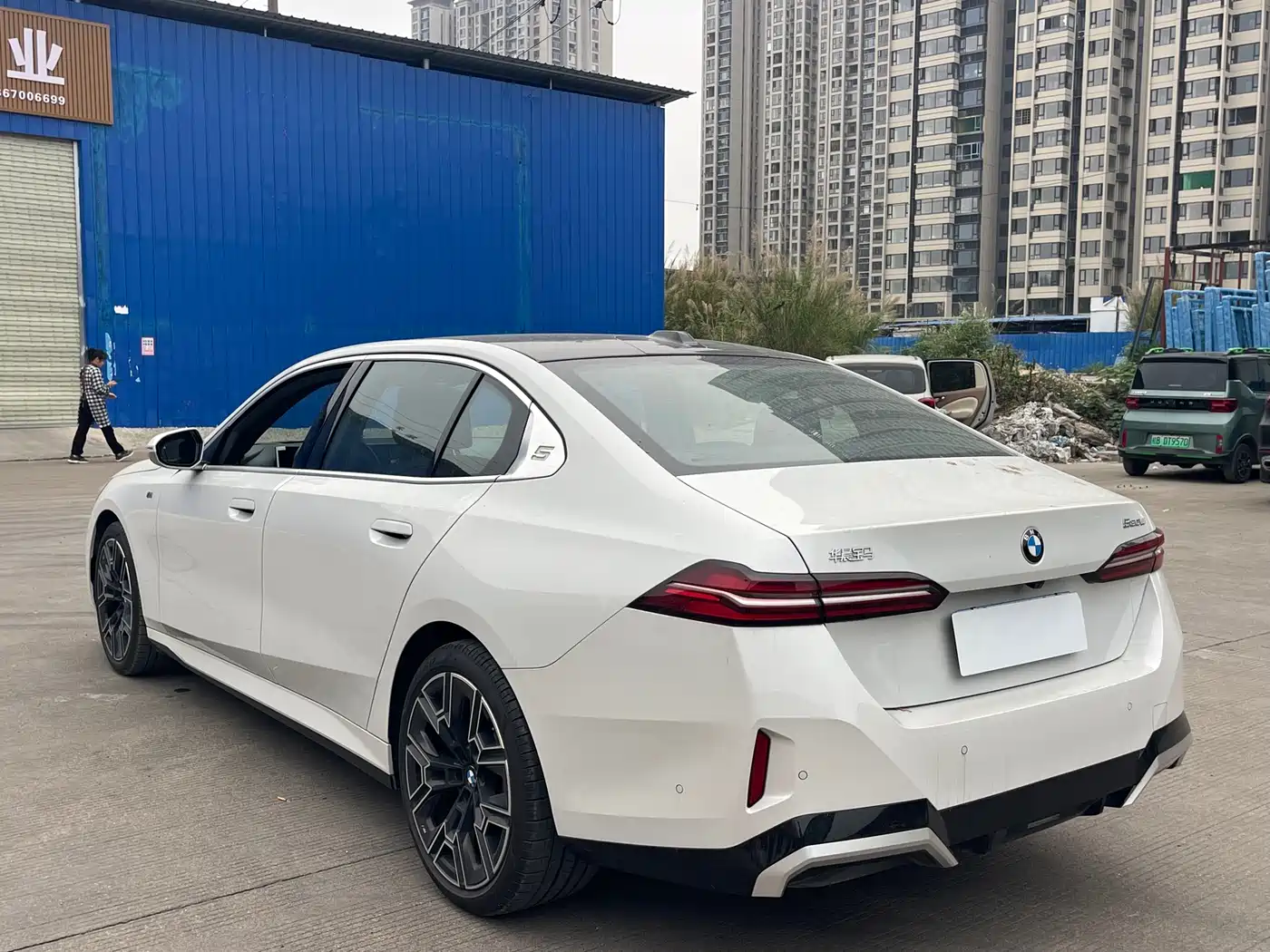 BMW 5-SERIES