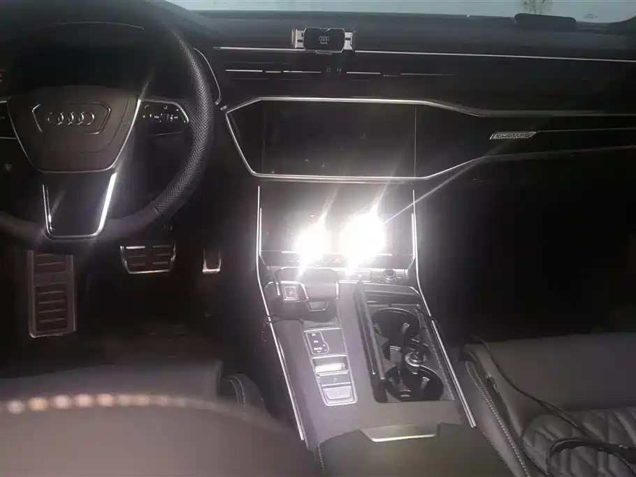 Audi A6L 2025 45 TFSI quattro Premium Sport + Exclusive Package фото 12