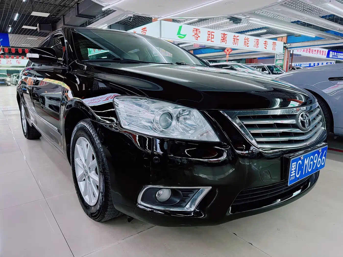 Toyota Camry 2011 240G Luxury Anniversary Edition фото 3