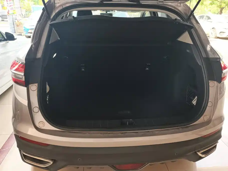 Geely Coolray 2018 2019 260T DCT Knight China V