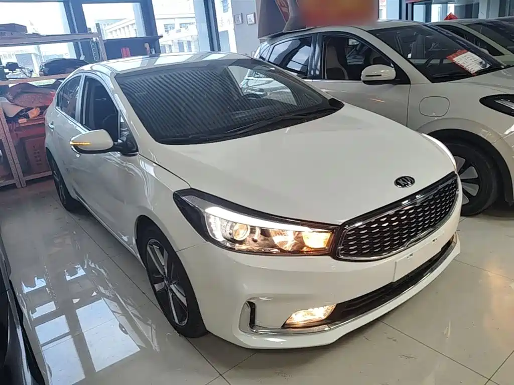 Kia K3 2017 1.6L Automatic 15th Anniversary Special GLS фото 4