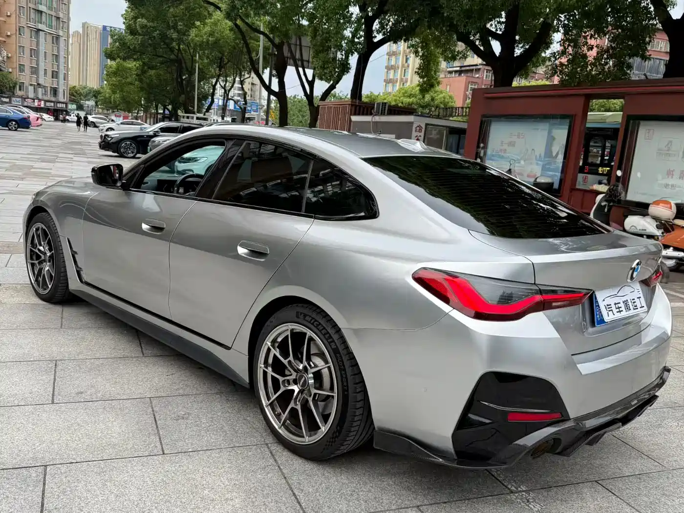 BMW 4 Series 2024 430i Gran Coupe M Sport Shadowline Package фото 9
