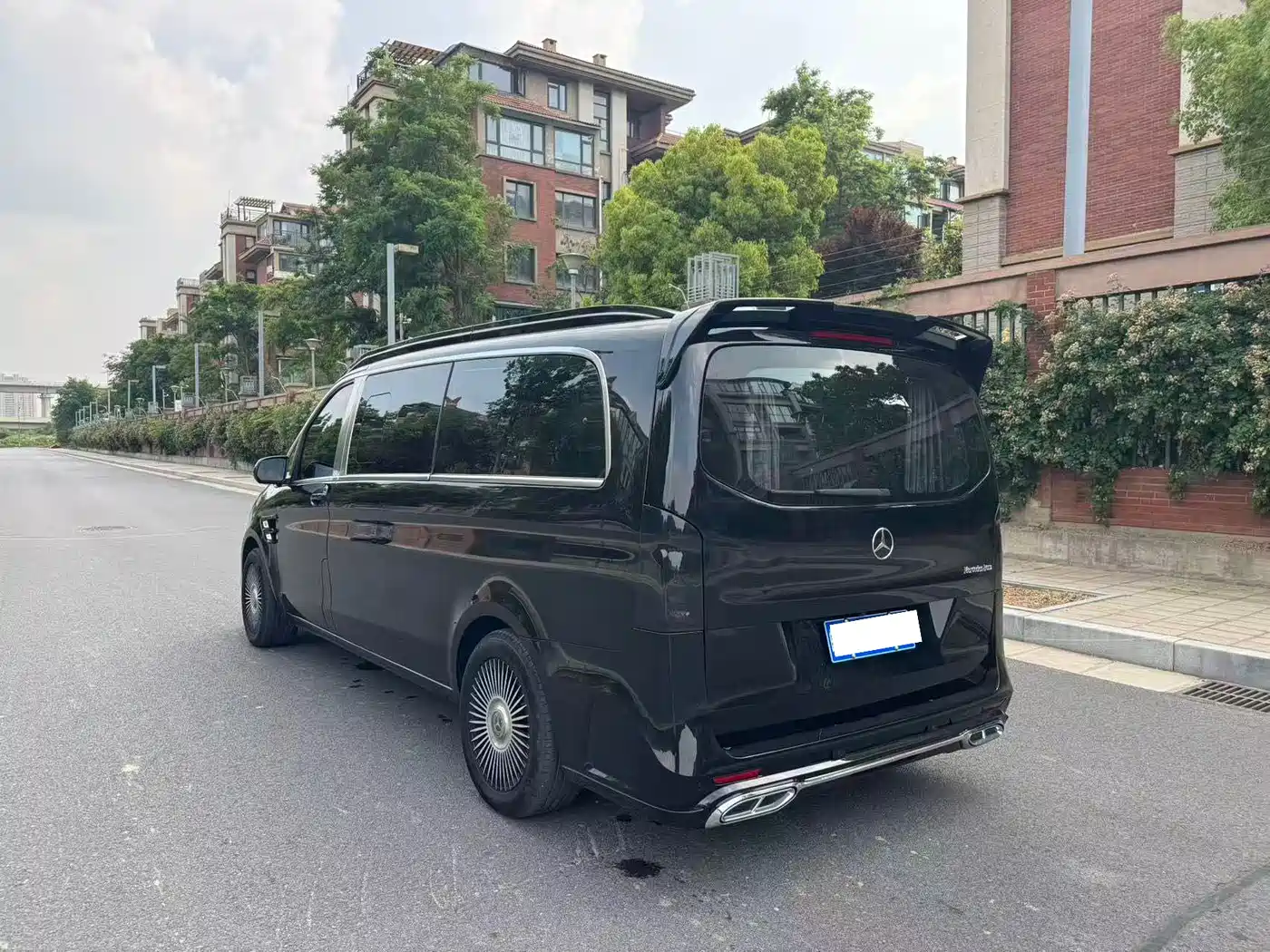 Mercedes-Benz Vito 2023 2.0T Elite 7-Seater фото 10