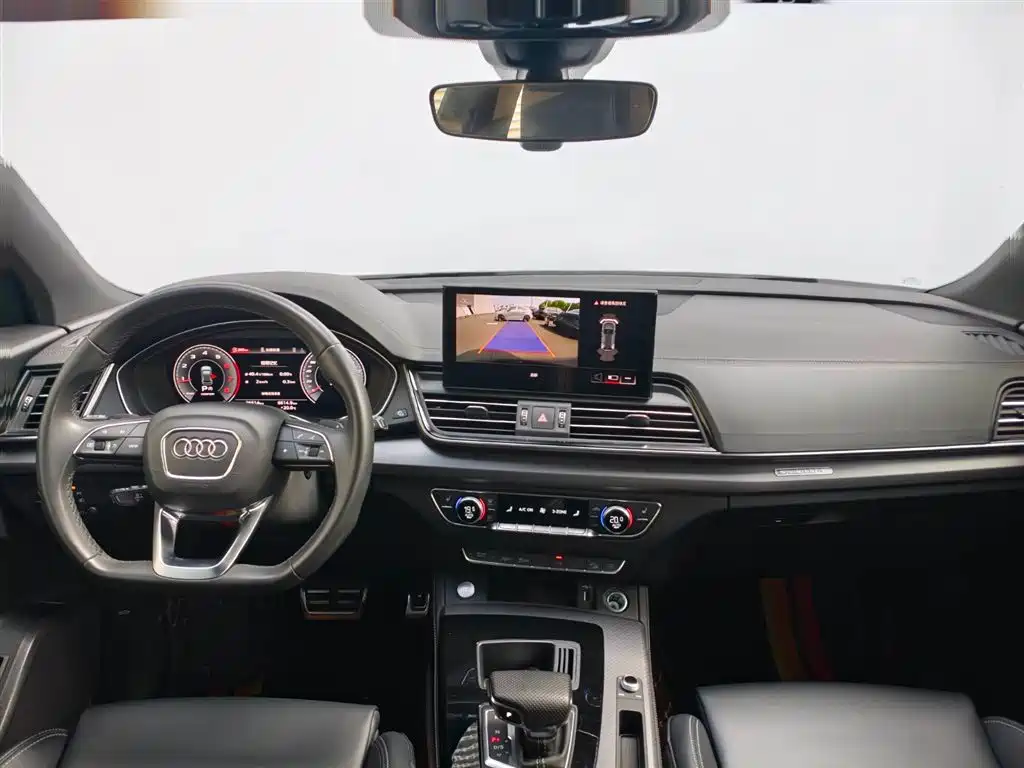 Audi Q5L 2024 Model 40 TFSI Luxury Dynamic фото 6