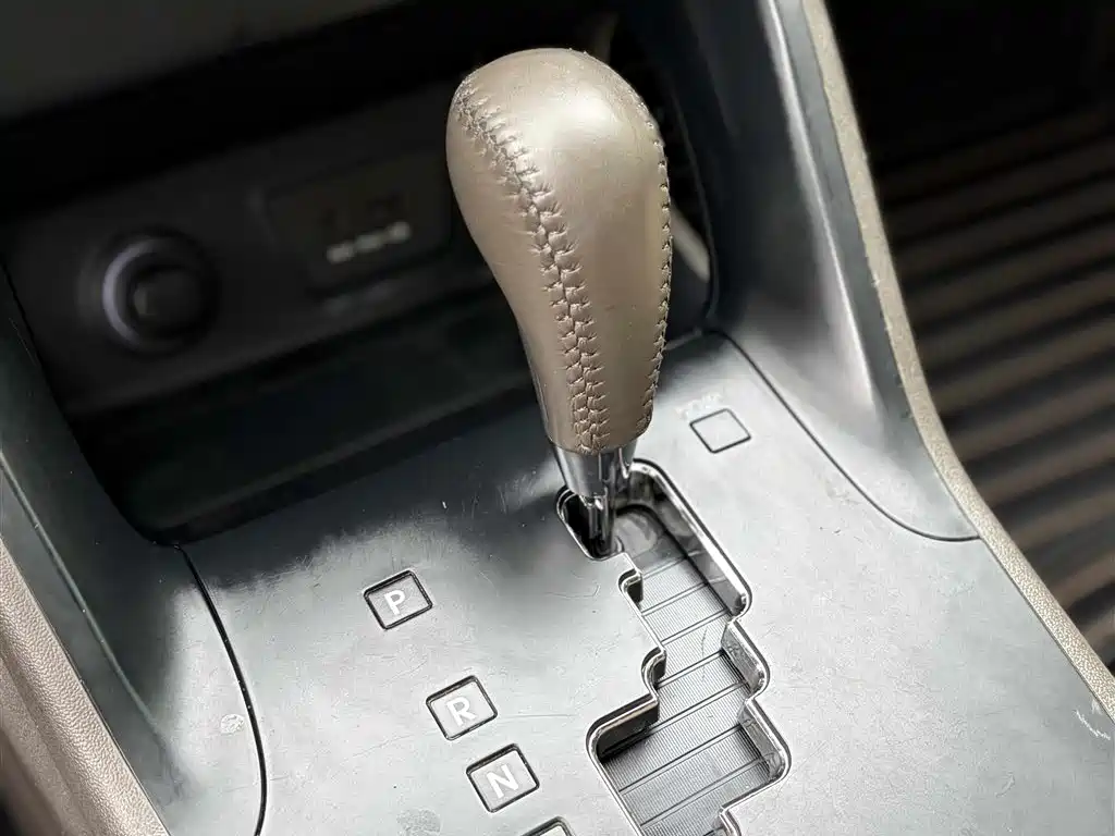Hyundai Beijing Hyundai ix35 2013 2.0L Auto 2WD Smart GLS China IV фото 10