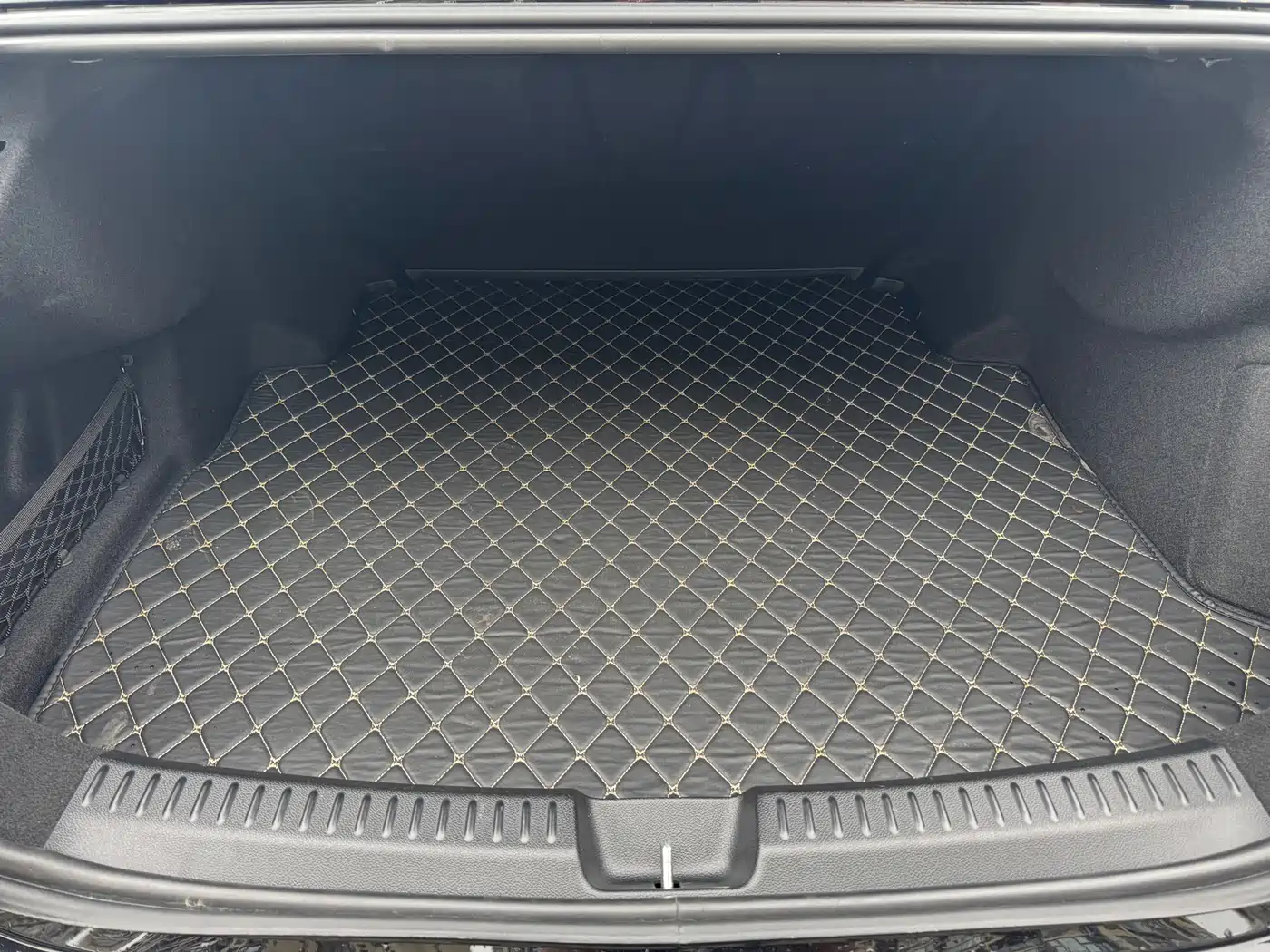 Mercedes-Benz E-Class 2024 E 300 L Fashion фото 10