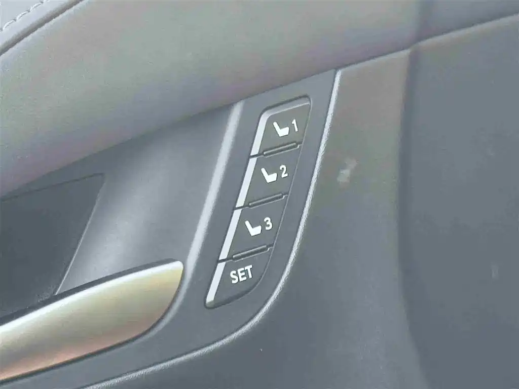 Lexus LX 2017 570 Prestige Luxury фото 18