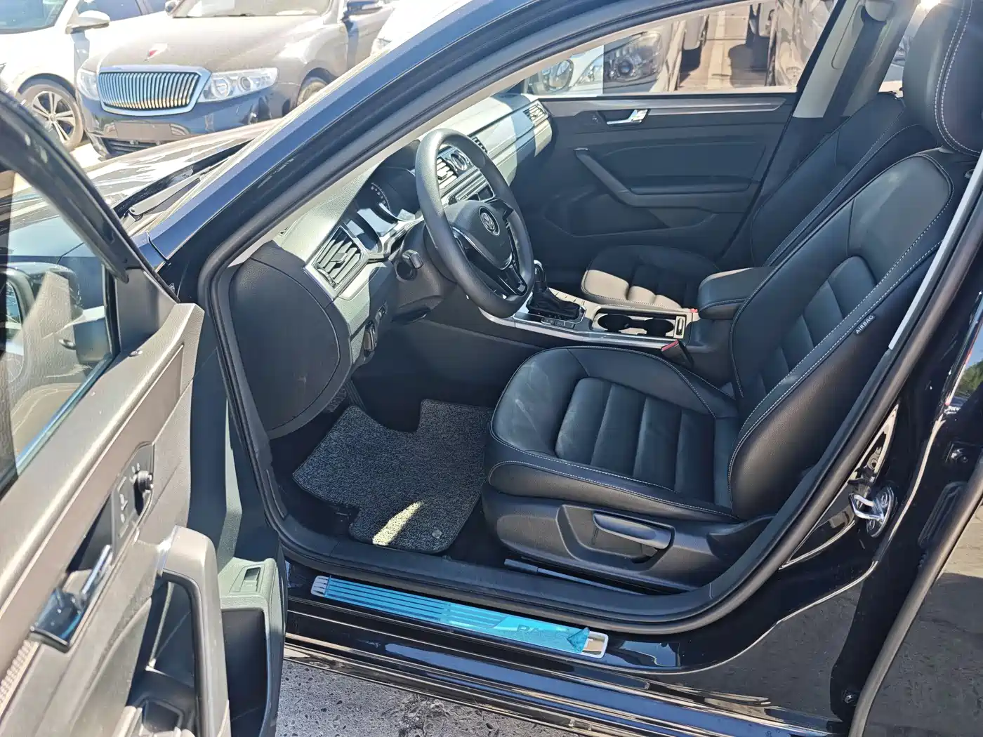 Volkswagen Passat 2015 1.8TSI Automatic Prestige Edition фото 7