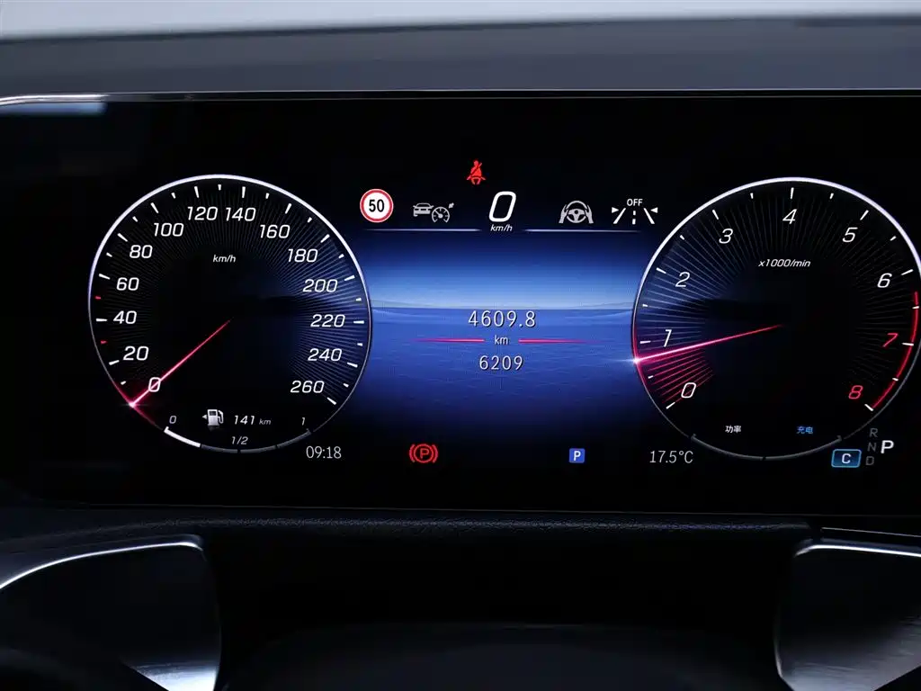 MERCEDES-BENZ GLB