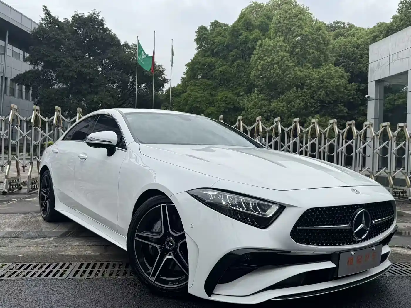 MERCEDES-BENZ CLS