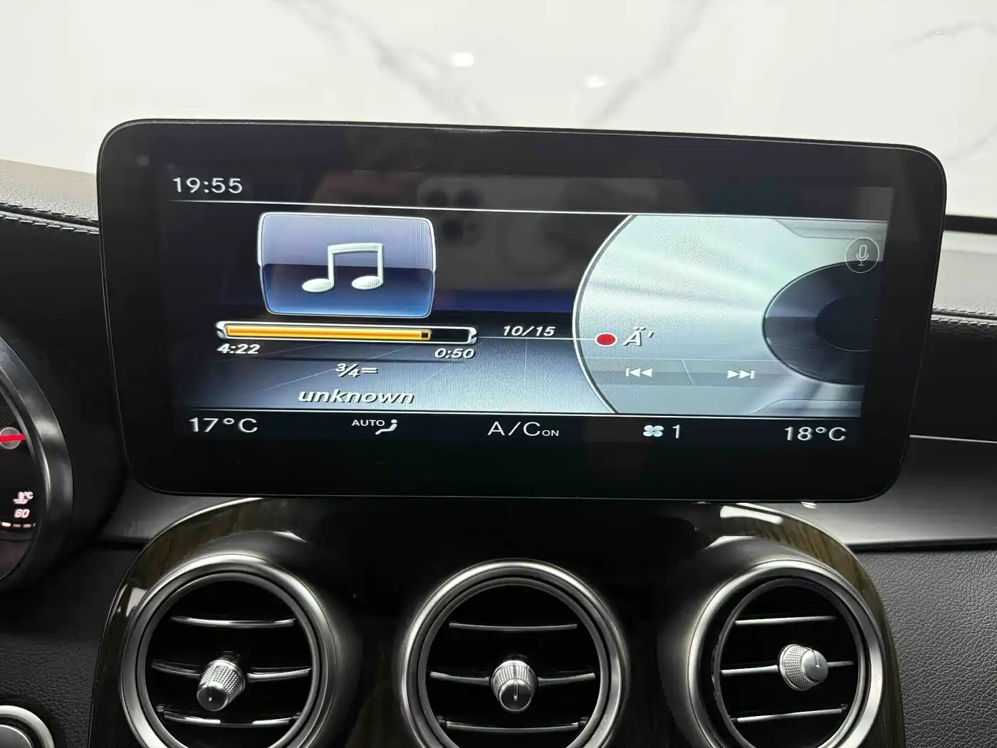 Mercedes-Benz GLC 2019 GLC 260 4MATIC Dynamic фото 15