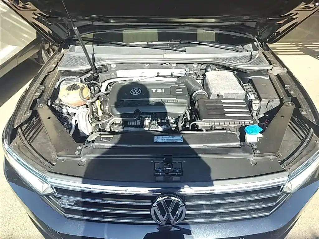 Volkswagen Magotan 2017 330TSI DSG Luxury фото 20