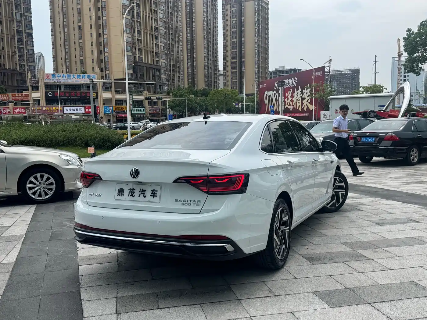 Volkswagen Sagitar, миниатюра 7