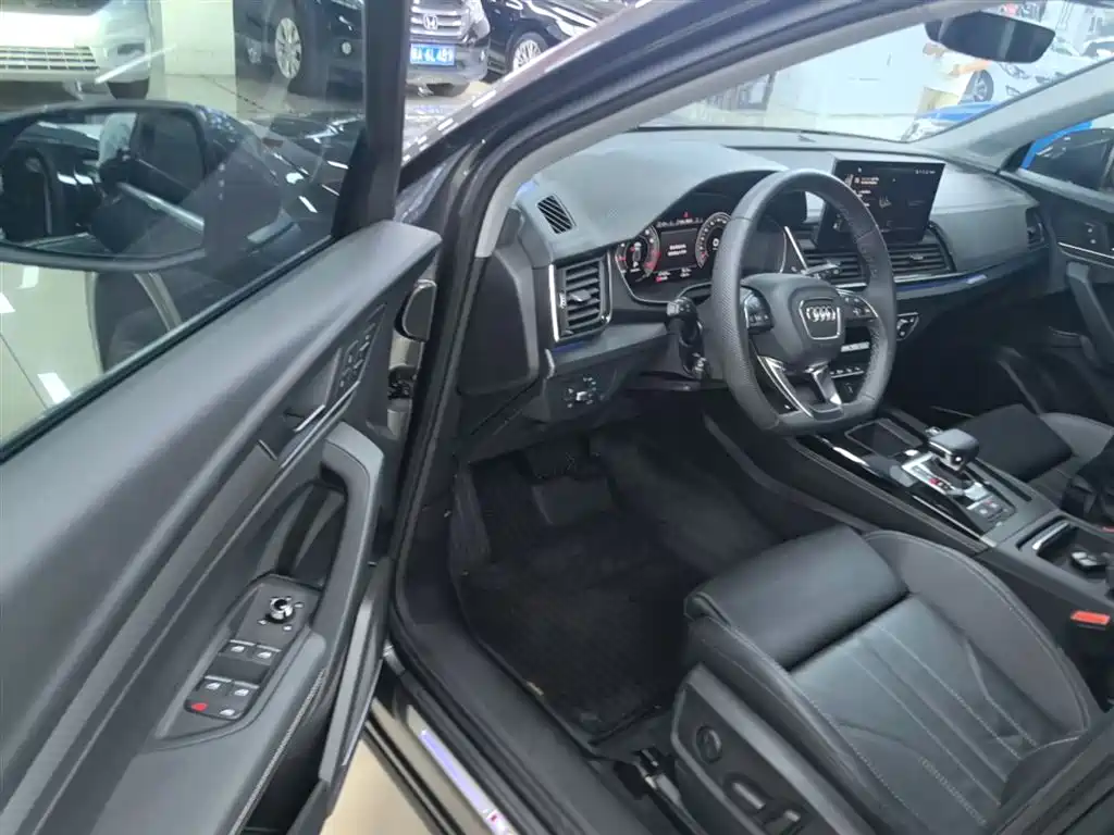 Audi Q5L 2022 Facelift 45T Luxury Dynamic фото 16