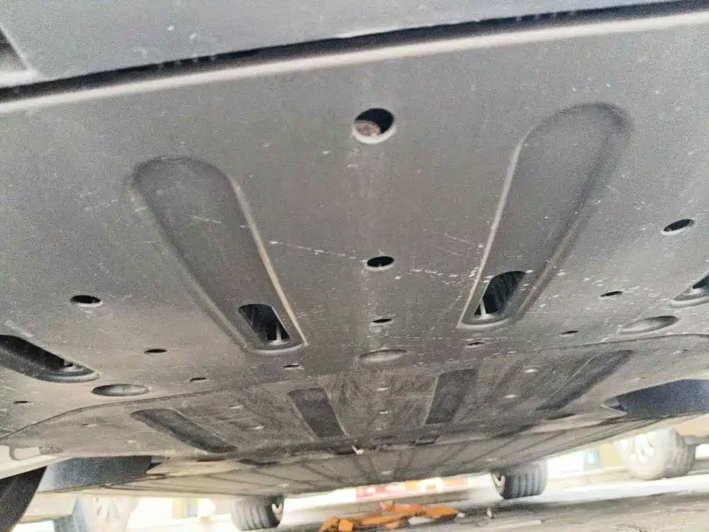 Li Auto i6 2026 2025 2WD Base Model