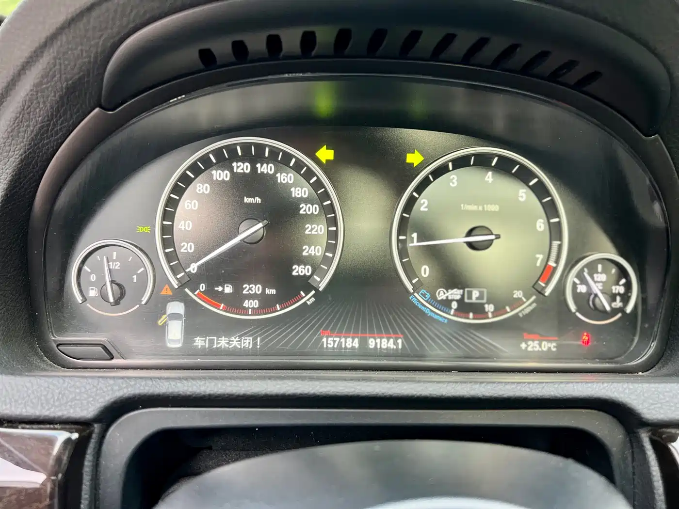 BMW 5 Series GT 2014 535i Leading фото 15