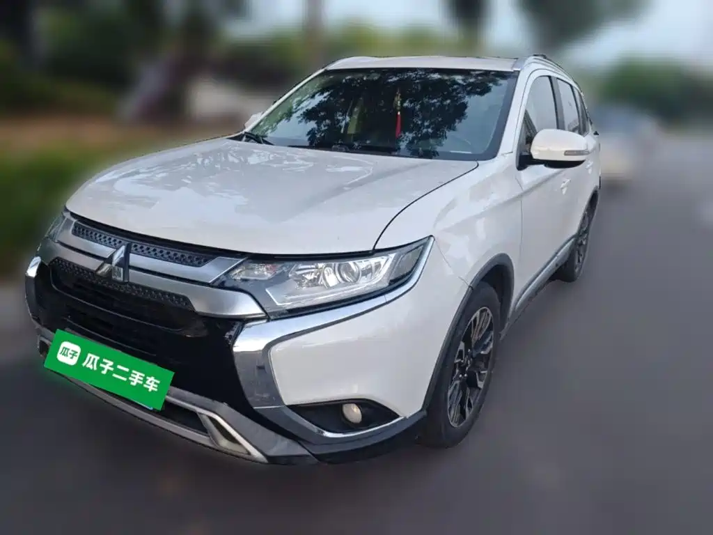 Mitsubishi Outlander 2019 — пригон из Китая