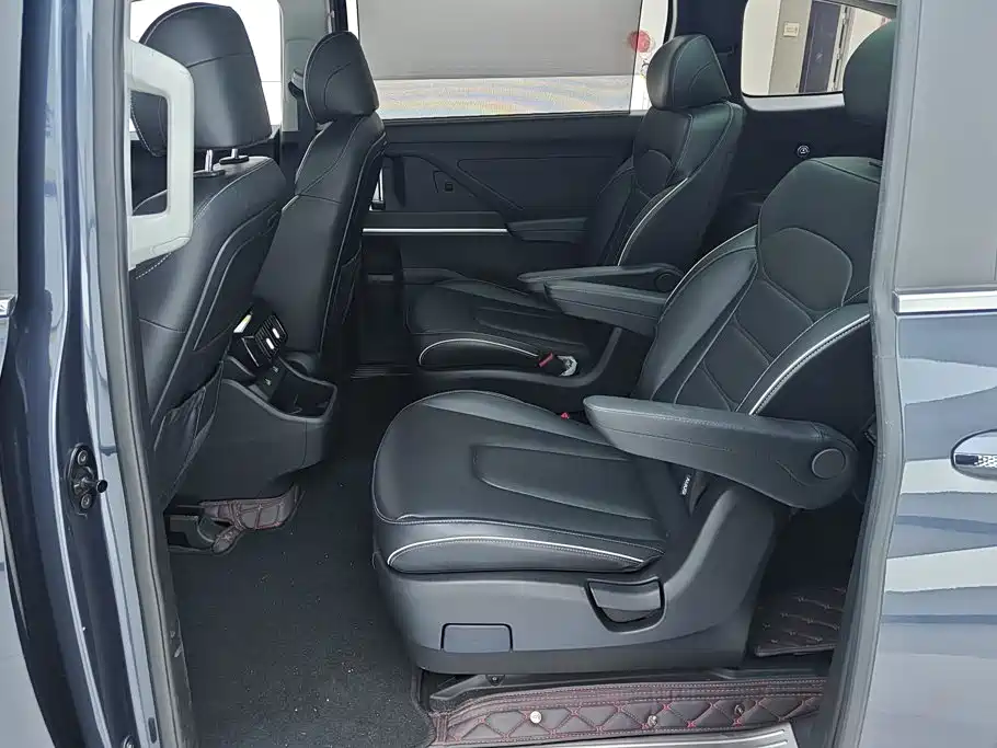 Hyundai Kustu 2025 2024 270TGDi LUX Premium Edition