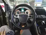 Фото 11 - Ford Kuga