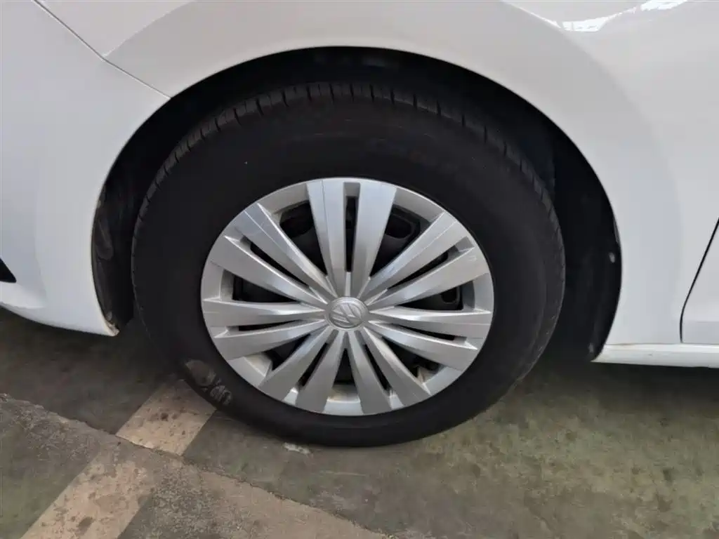 Volkswagen Santana 2016 1.4L Manual Trend Edition фото 23