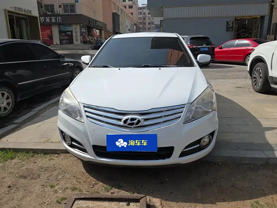 Hyundai Elantra 2011 1.6L Automatic Comfort фото 2