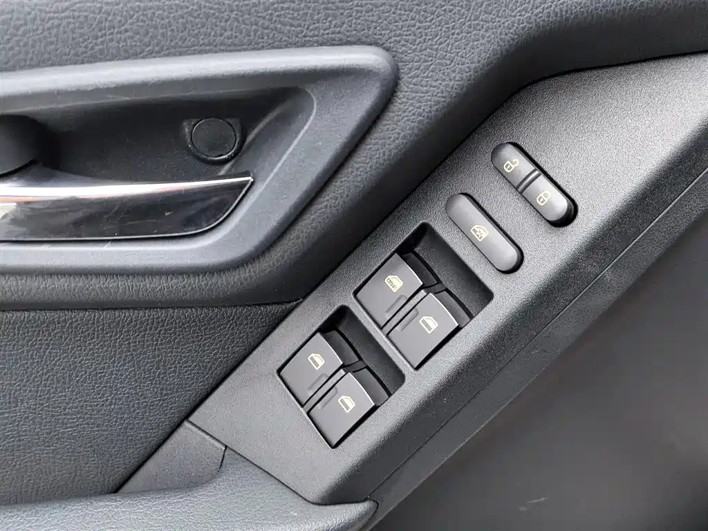 Leopaard Liebao Q6 2015 2.4L Manual 4WD Excellence фото 9