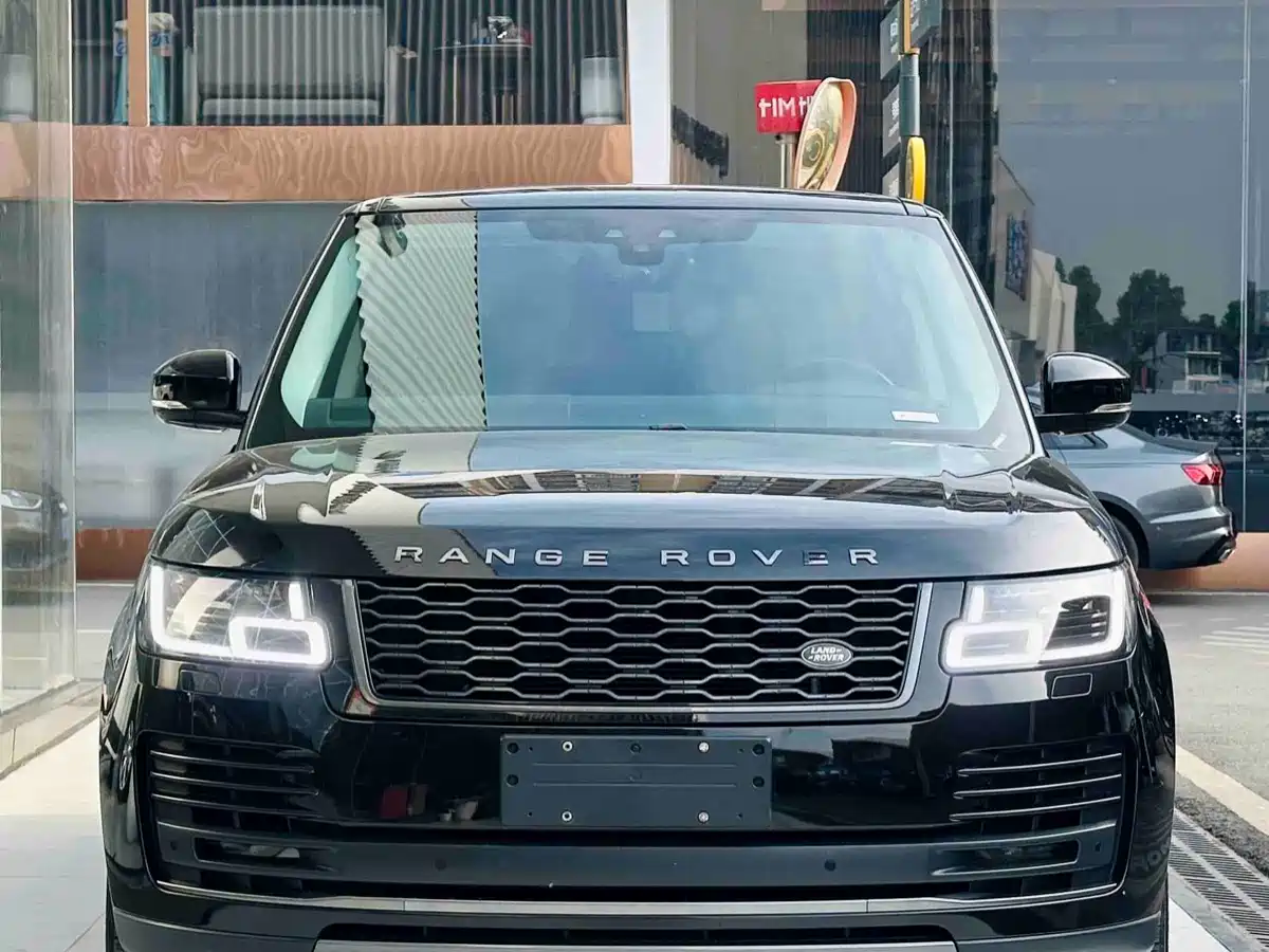 Land Rover Range Rover 2018 3.0 SC V6 Golden Age Edition фото 3