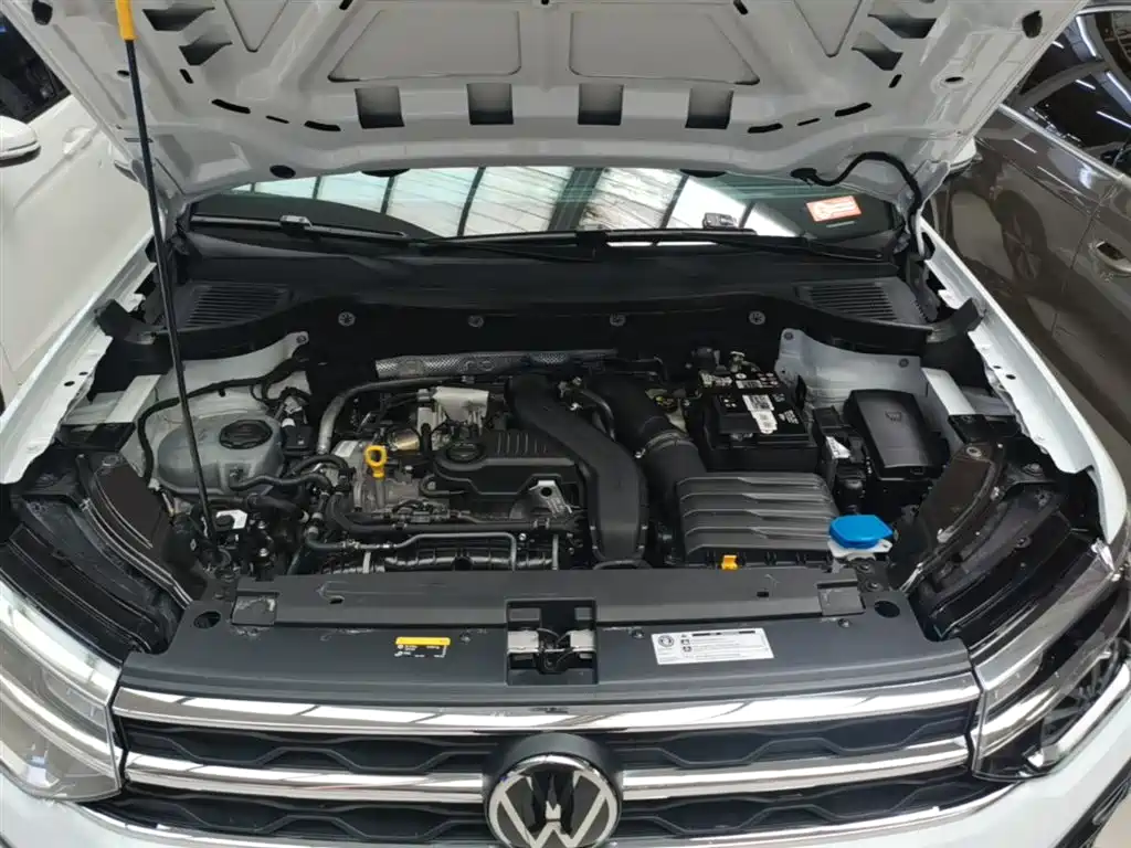 Volkswagen Tharu 2023 300TSI 2WD Bright Moon Edition фото 20