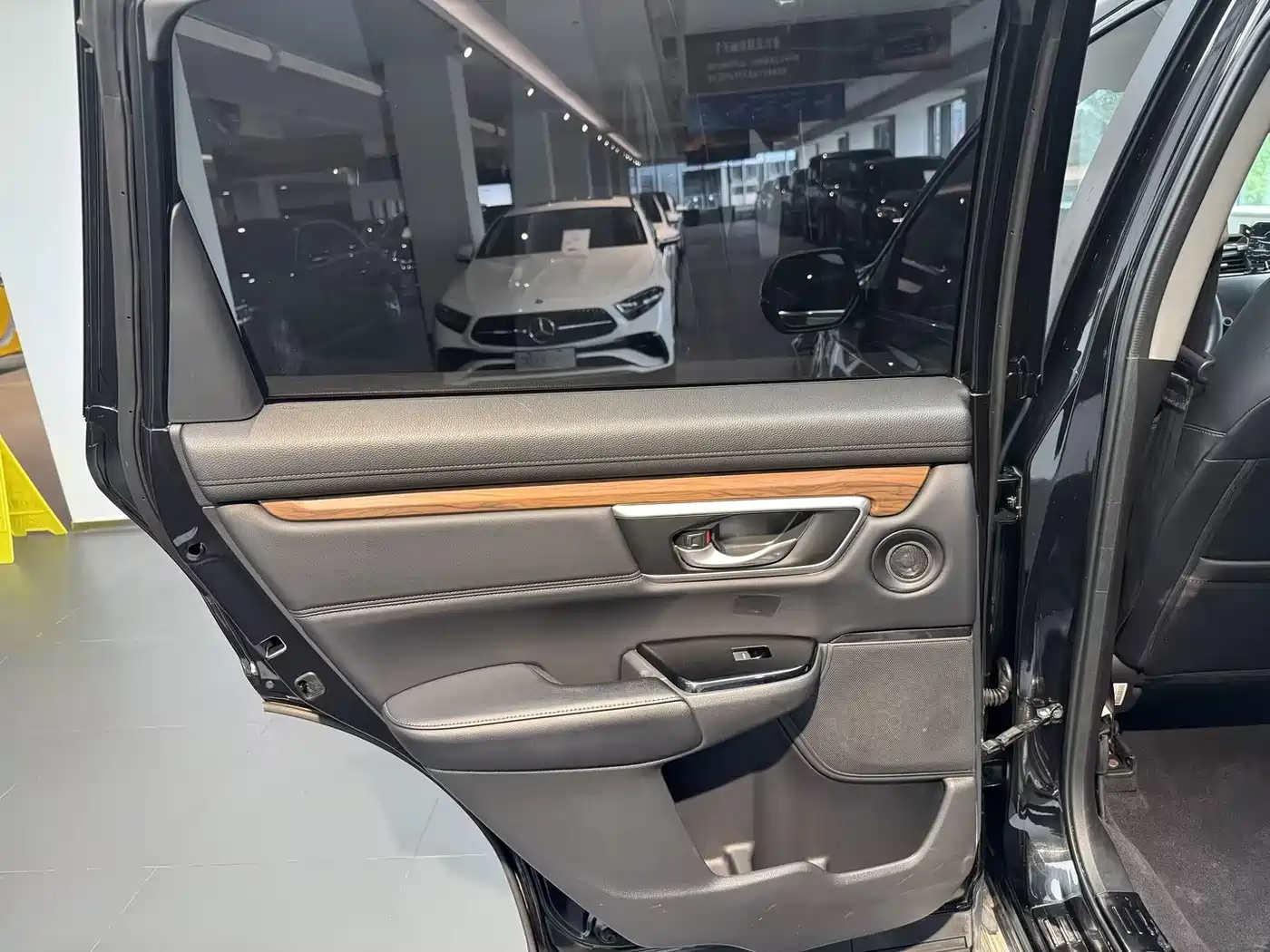 Фото 3 - Honda CR-V
