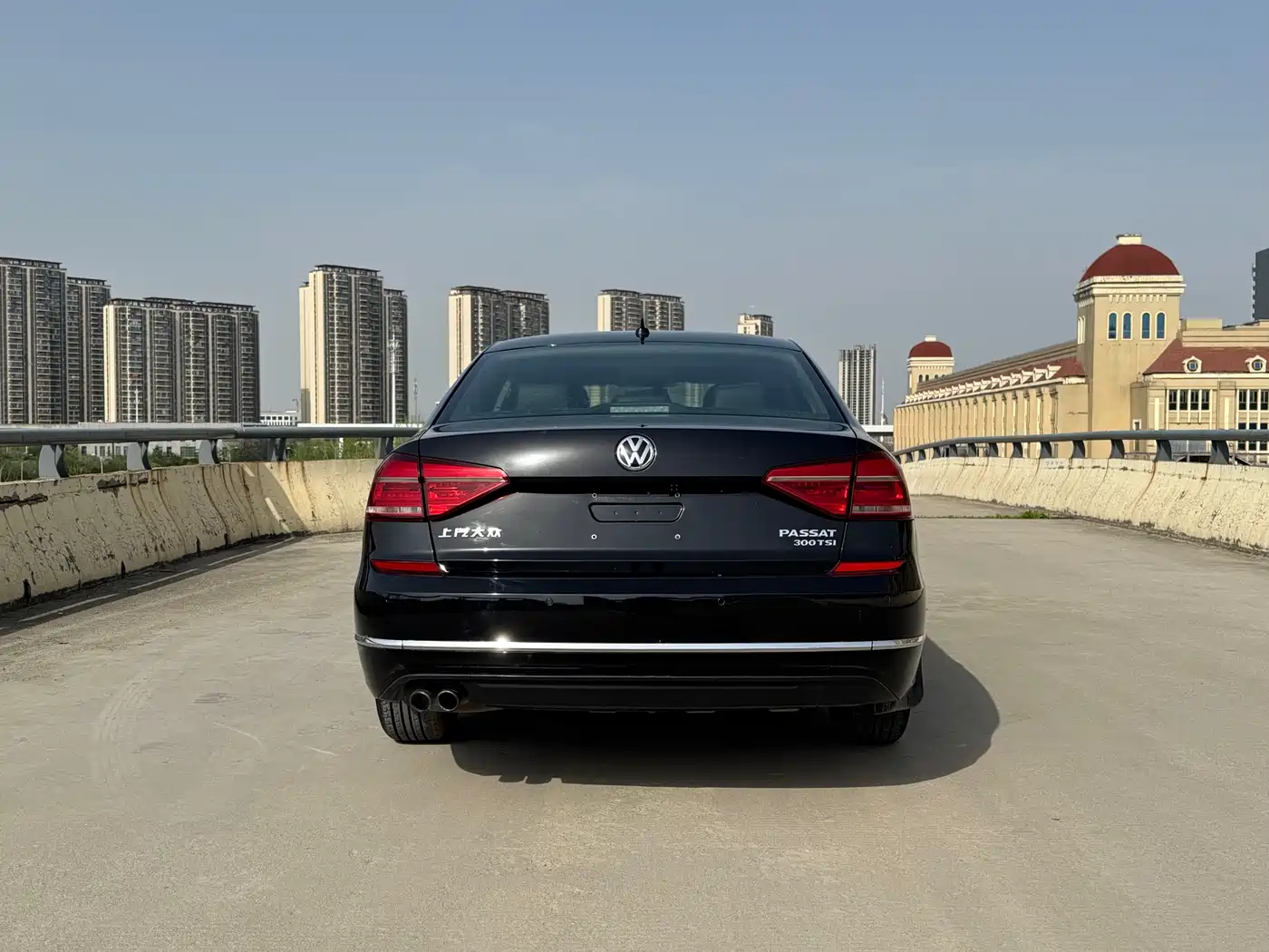 Volkswagen Passat 2015 1.8TSI Automatic Prestige Edition фото 13