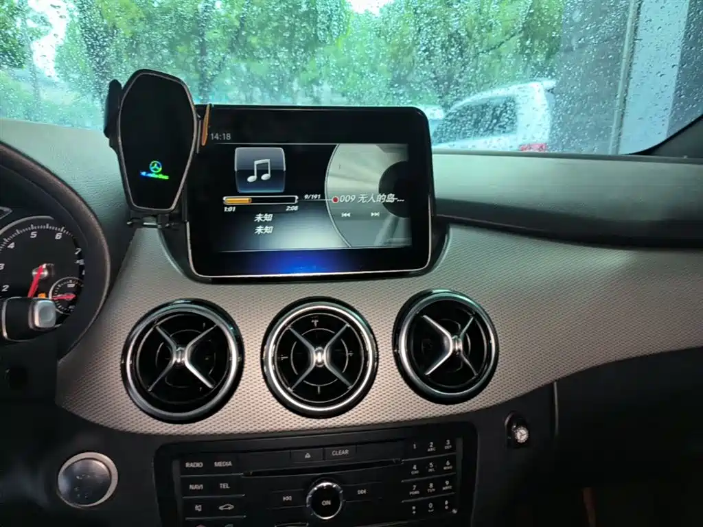 Mercedes-Benz B-Class 2017 B 200 Dynamic фото 12