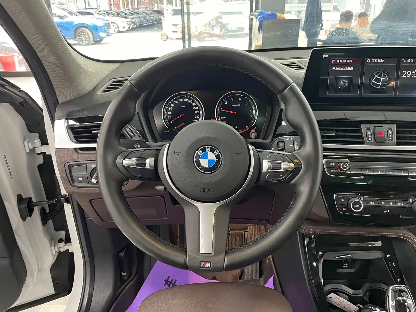 BMW X1 2022 sDrive20Li Premium фото 8