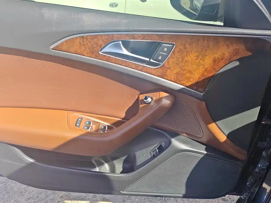Audi A6L 2012 30 FSI Comfort фото 7