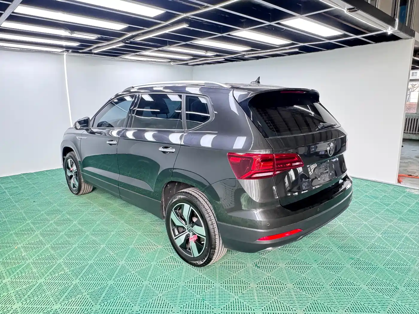 Volkswagen Tharu 2022 280TSI FWD Luxury Edition фото 4