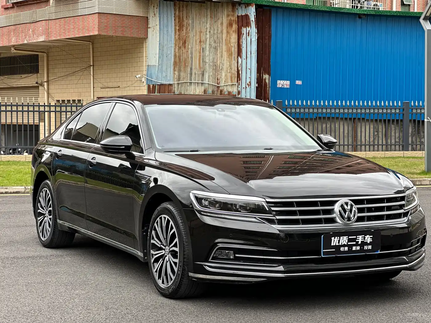 Volkswagen Phideon 2018 Facelift 380TSI FWD Business фото 3