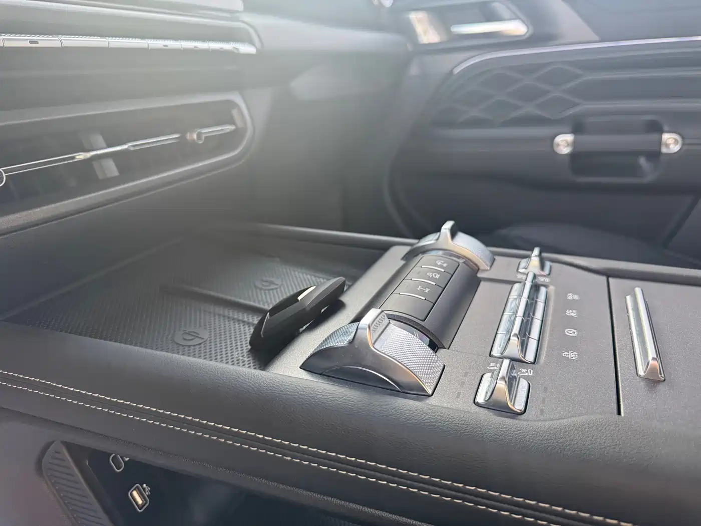 TANK TANK 300 NEW ENERGY