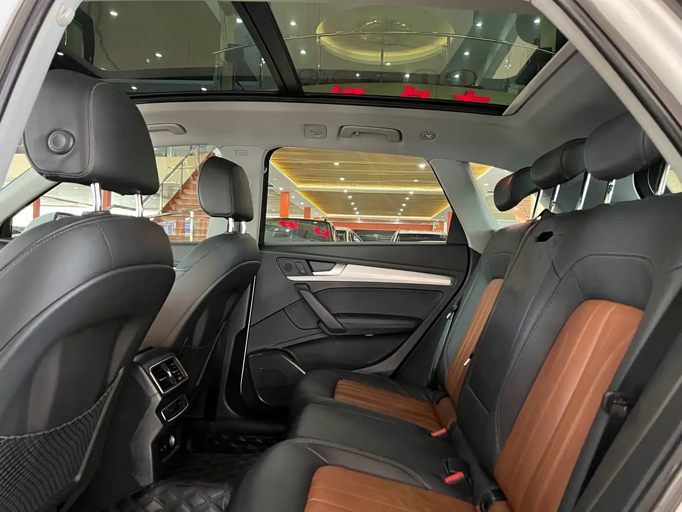 Audi Q5L 2020 40 TFSI Prestige Fashion фото 14