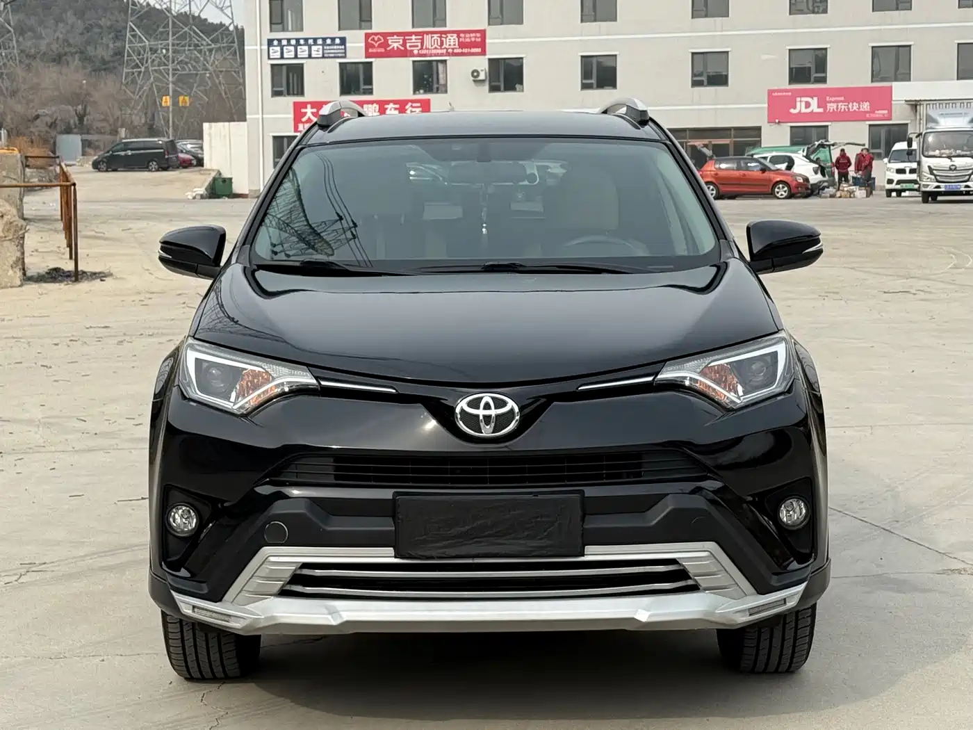 Toyota RAV4 Rongfang 2016 2.0L CVT 2WD Urban (China V) фото 2