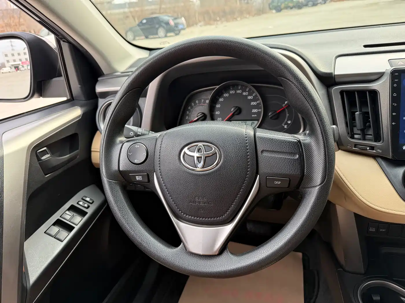 Toyota RAV4 Rongfang 2016 2.0L CVT 2WD Urban (China V) фото 16